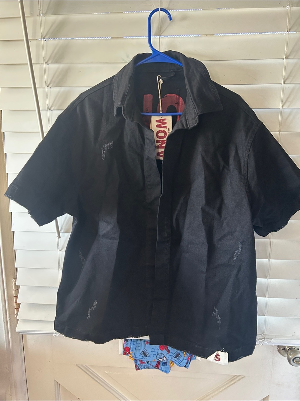 Men's Black Short-Sleeve Casual Shirt